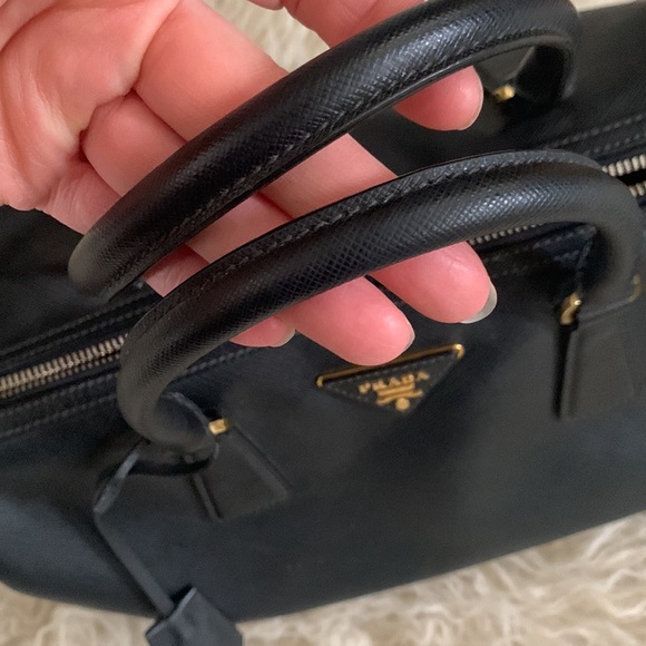 - PRADA leather - Picture 14 of 16